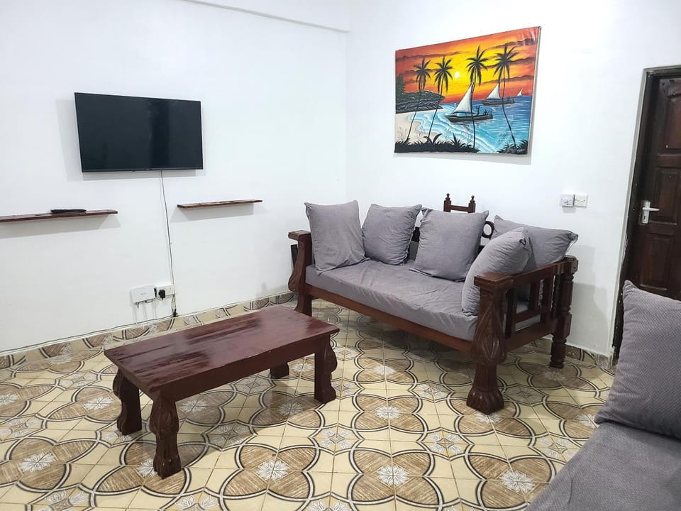 Communal lounge/ TV room, TV and multimedia, Seating area