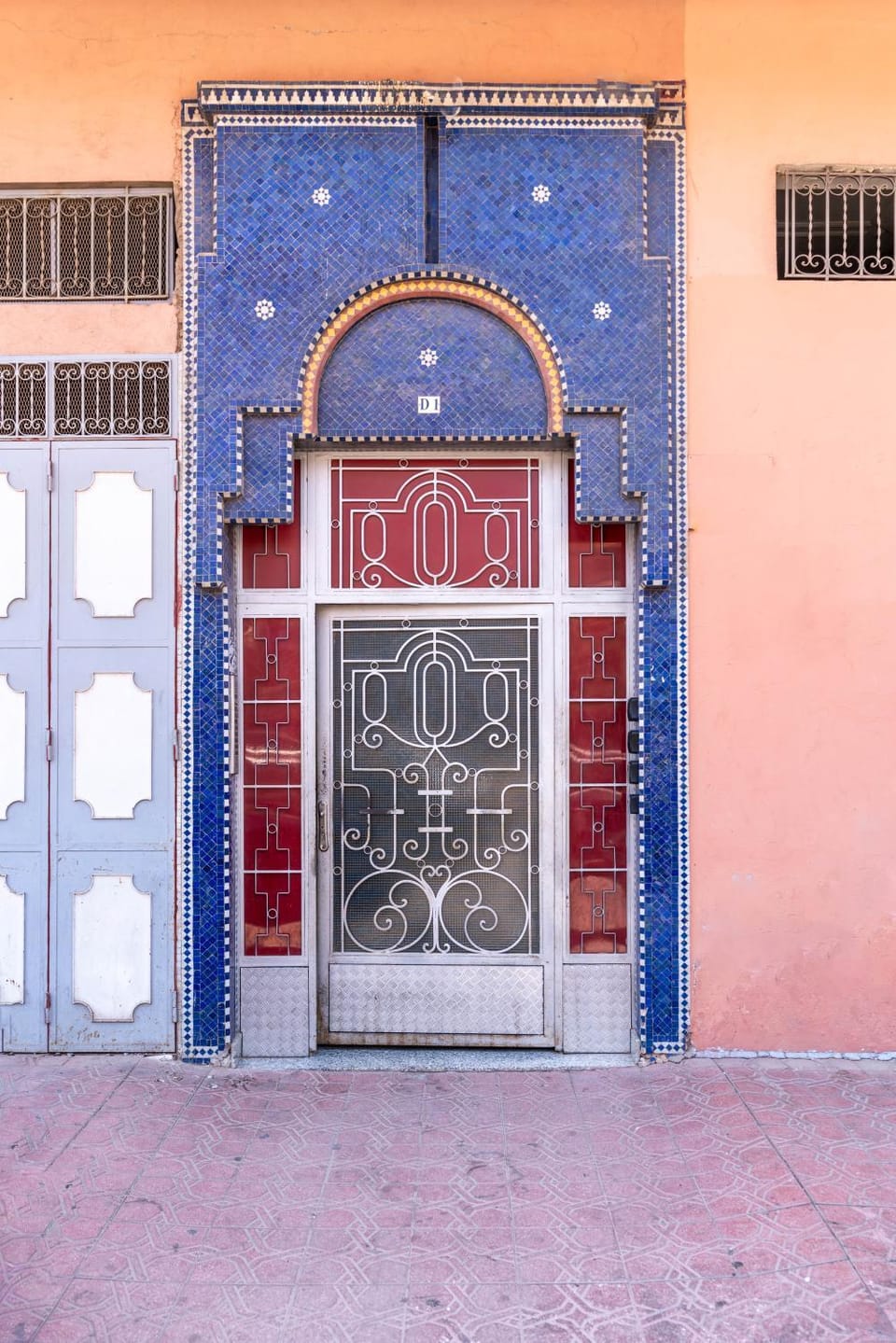 Facade/entrance