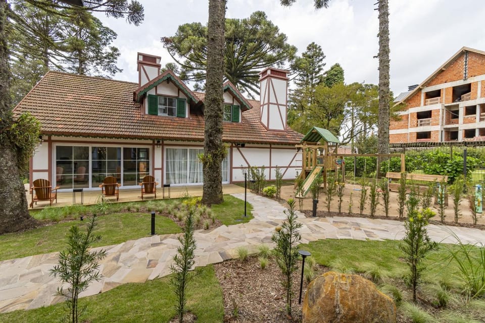Rosa Edifício Bav Apartment in Gramado