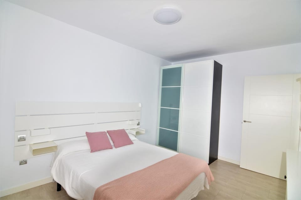 Bed, Bedroom, wardrobe