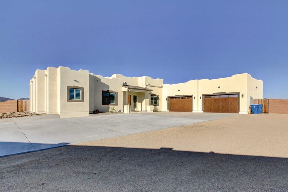 Private Pool! Oasis-Like Group Getaway in Phoenix House in Anthem