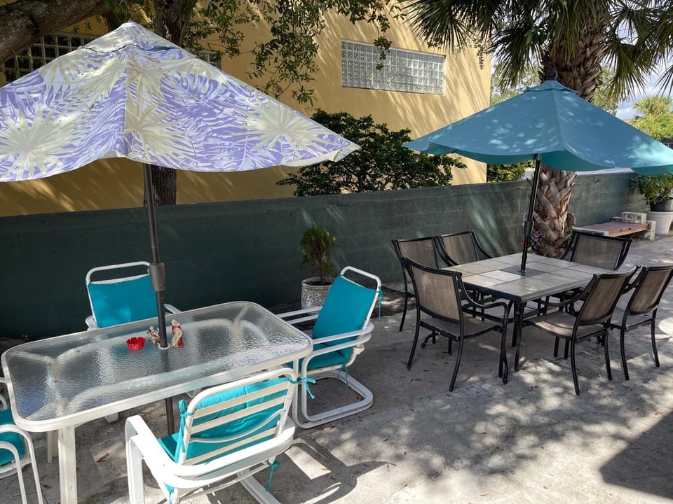 Patio, Dining area