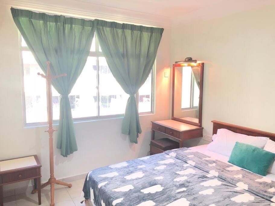 Natural Paradise 3Mins to Beach at Teluk Batik Lumut Apartment in Perak