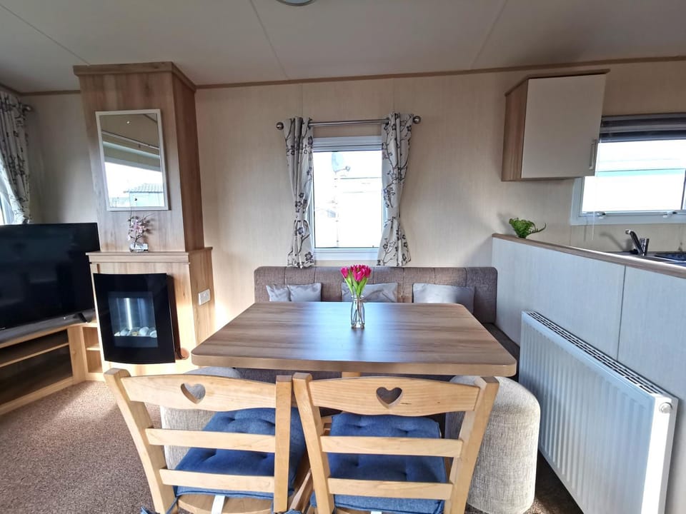 Snowdonia Sunbeach Holiday Sea and Mountain view House in Wales