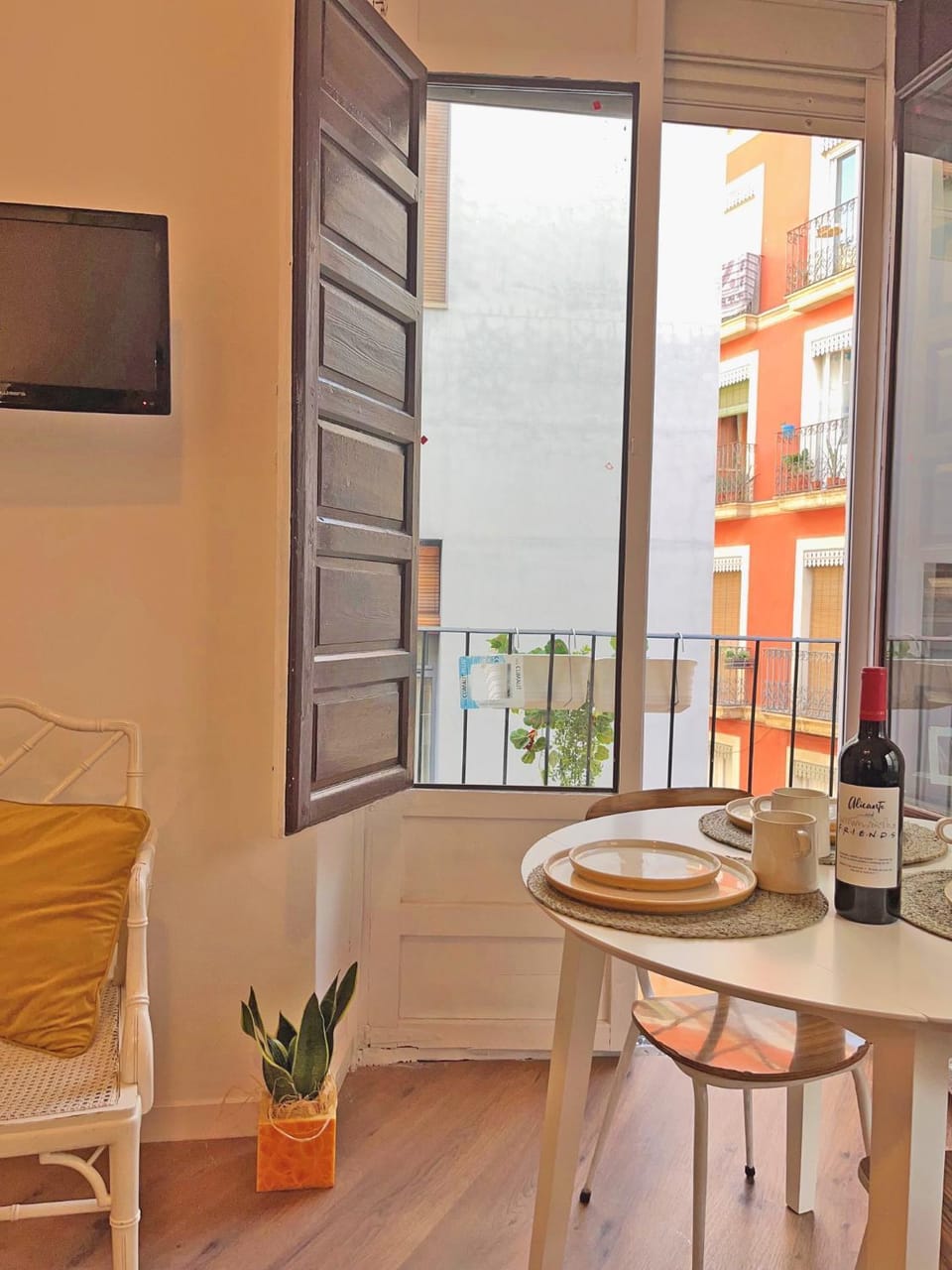 TV and multimedia, View (from property/room), Balcony/Terrace, Dining area