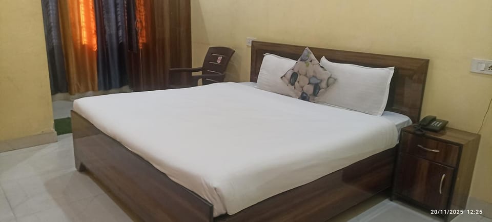 Hotel Suraj Hotel in Rishikesh
