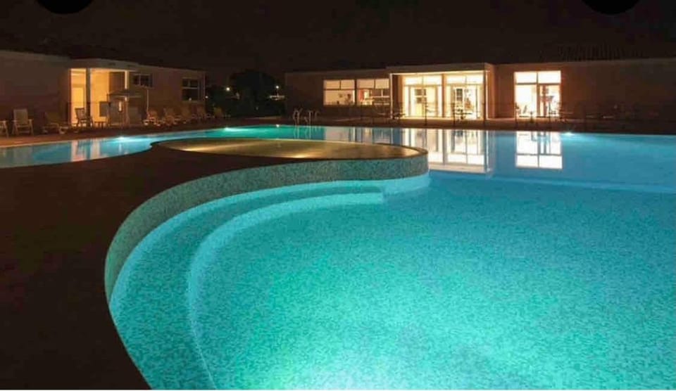 Night, Swimming pool