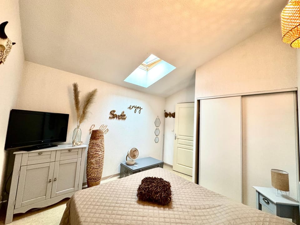 Maison de vacances au calme 4 personnes residence avec piscine House in Carpentras