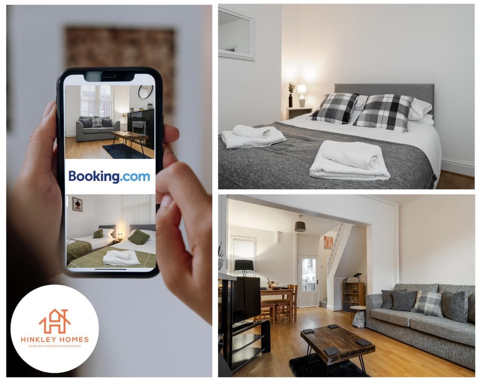 Bed, TV and multimedia, Living room, Photo of the whole room, Seating area, Bedroom, towels