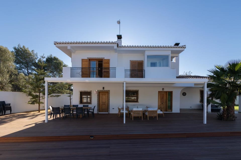 Villa Huerta 1 Manises, jacuzzi, sauna, piscina Villa in Valencian Community