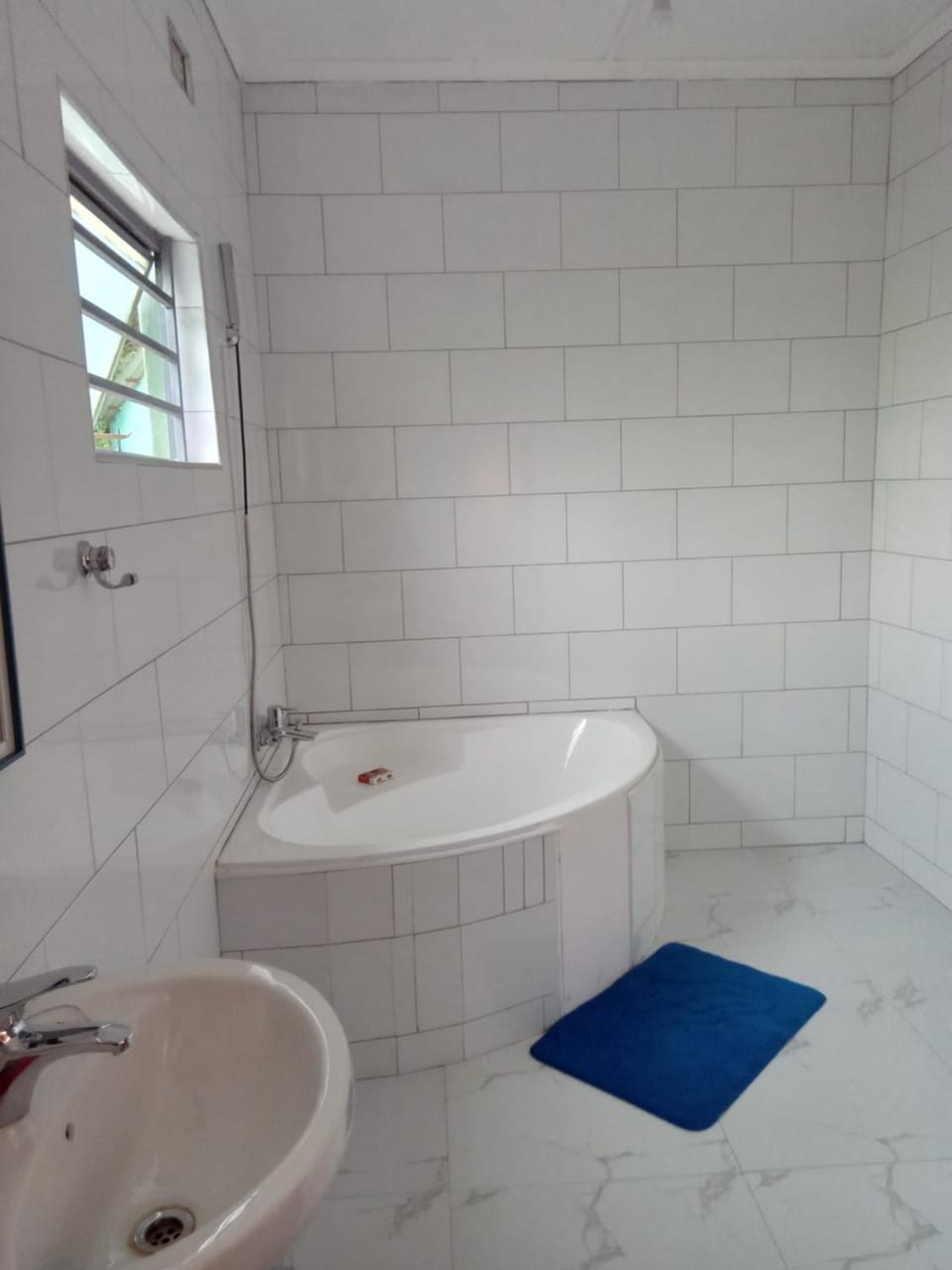 A Nice Homely 2- Bedroom House Apartment in Zimbabwe