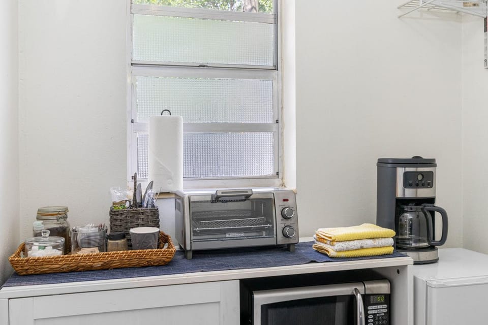 Coffee/tea facilities