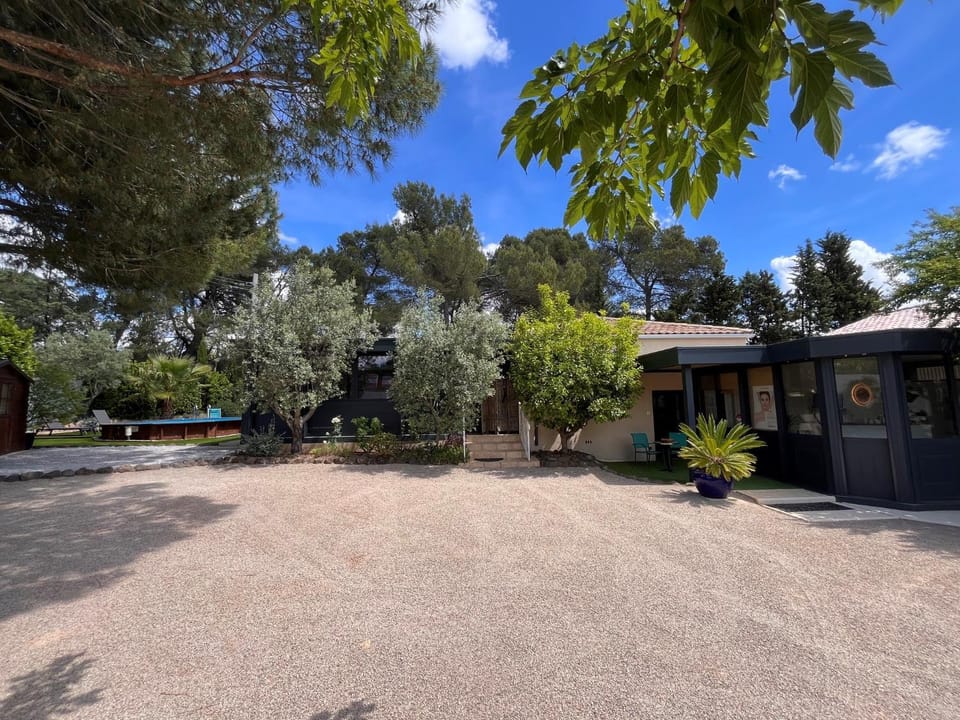 Property building, Garden, Garden view