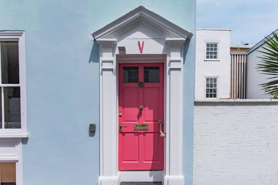 Property building, Facade/entrance