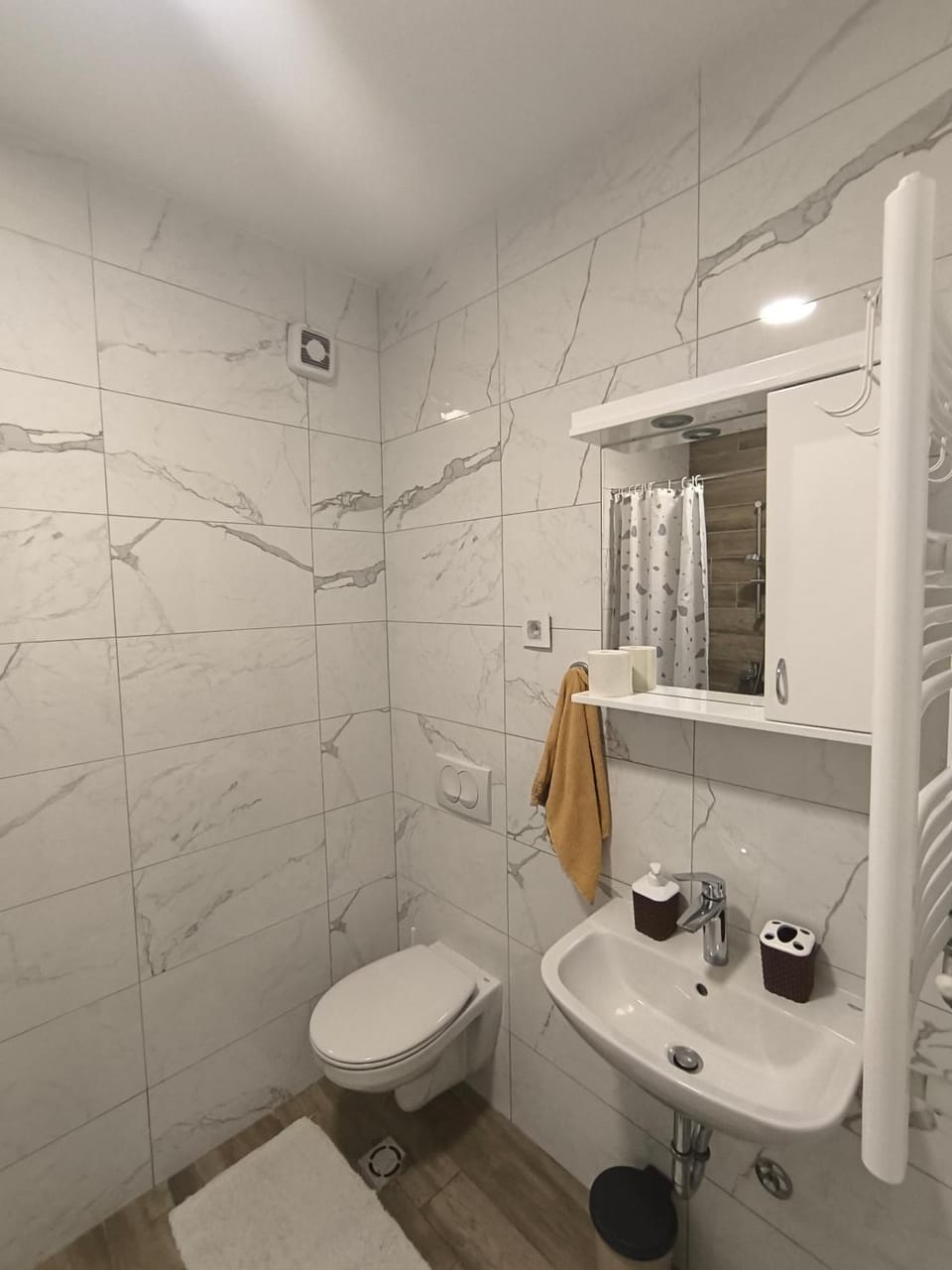 Riverside Ferona apartment with garage Apartment in Novi Sad