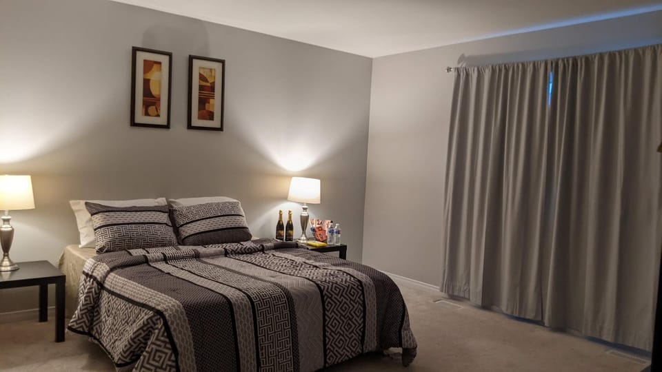 The Warm Welcome Suite Vacation rental in Welland