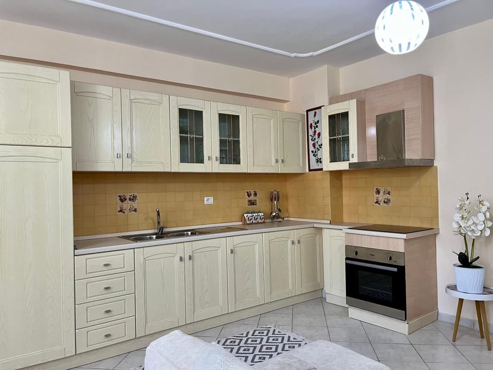 Beachside Family Nest Apt, Spacious & Cozy - by BETA Premium Apartment in Tirana County, Albania
