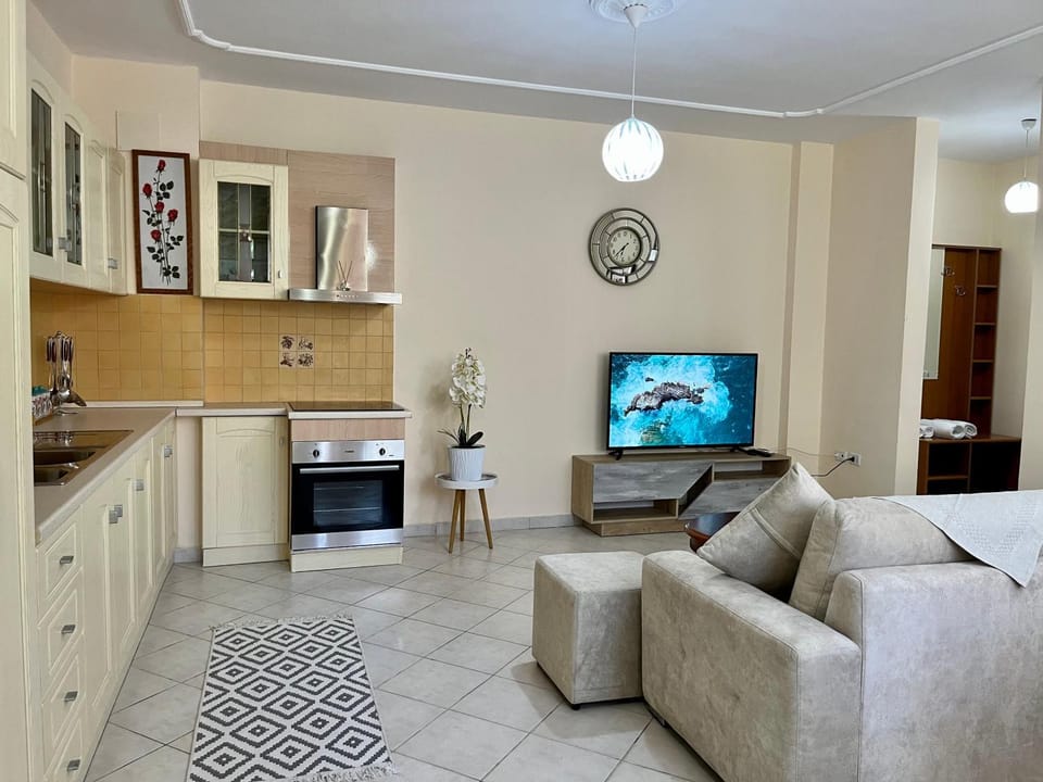 Beachside Family Nest Apt, Spacious & Cozy - by BETA Premium Apartment in Tirana County, Albania