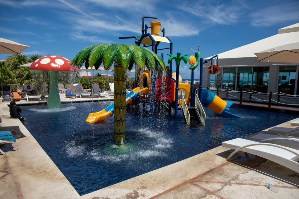 Day, Children play ground, Aqua park, Pool view, Swimming pool, sunbed