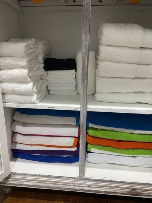 Large 4 bedroom with bunk room and 2 golf carts! House in Miramar Beach