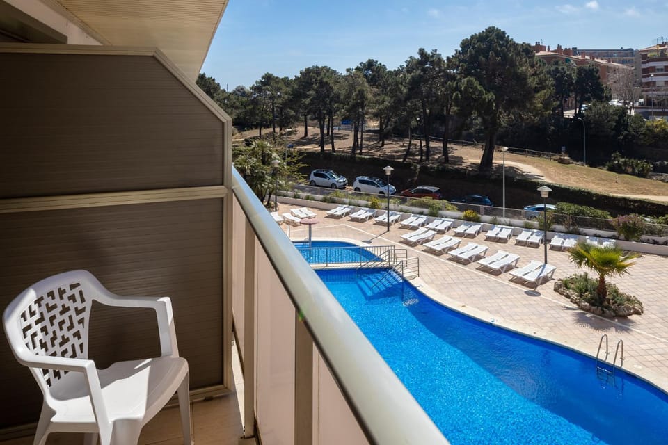 View (from property/room), Pool view, Swimming pool