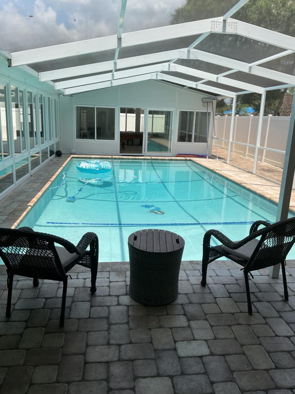 Swimming pool