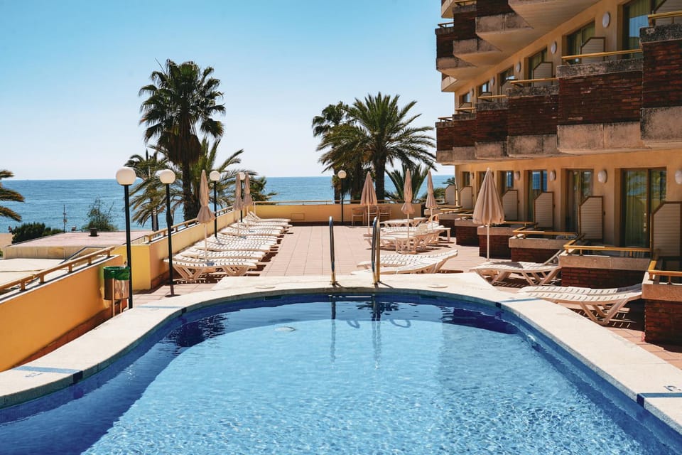 Pool view, Swimming pool