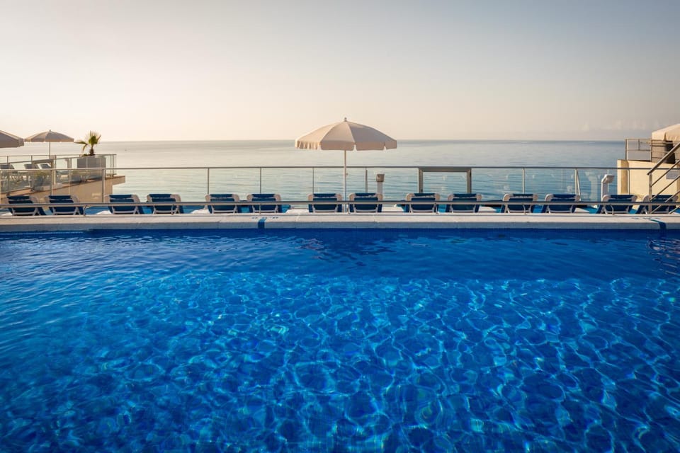 Sea view, Area and facilities, Swimming pool