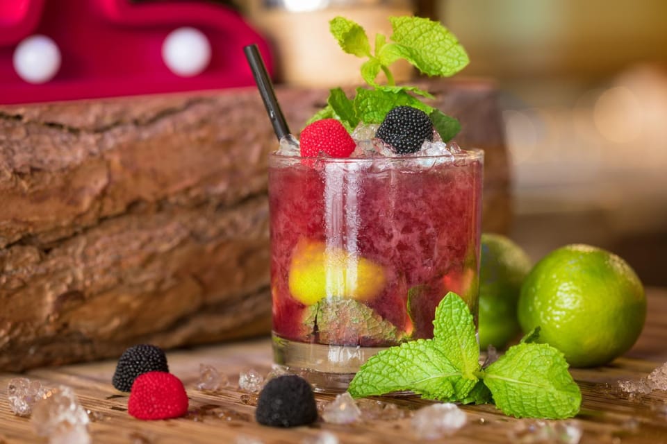 Lounge or bar, Food and drinks, Drinks, Alcoholic drinks, Non alcoholic drinks