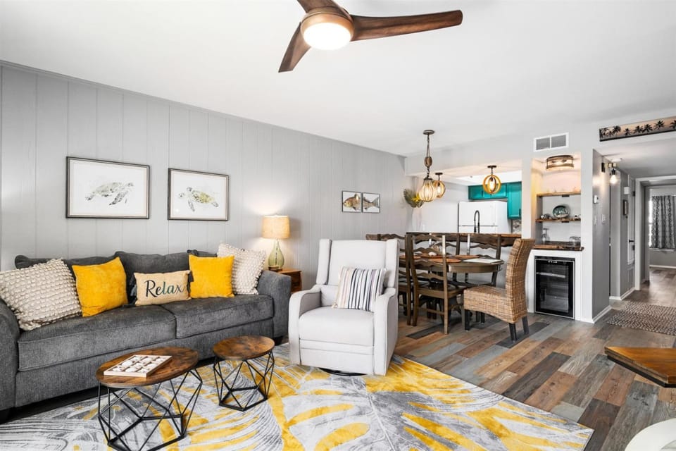 Living room, Seating area, Dining area, furniture, kitchen