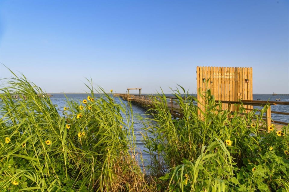 Shower, Natural landscape, River view, Sea view