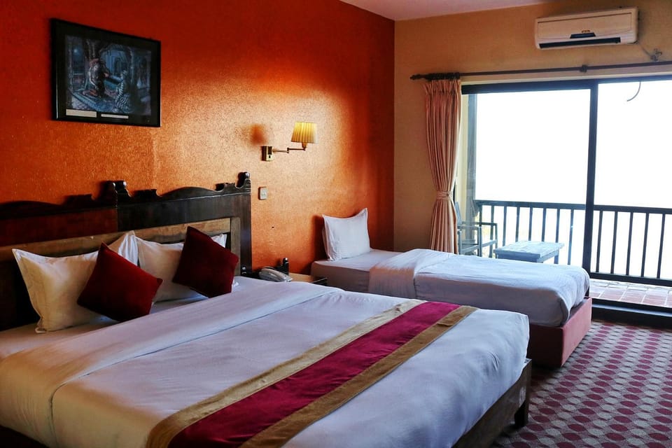 Bed, Photo of the whole room, Bedroom, air conditioner