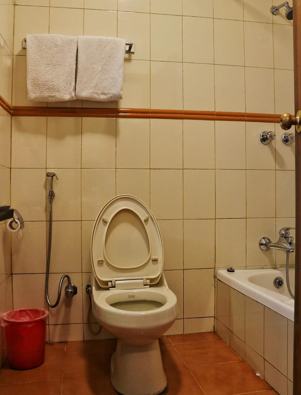 Shower, Bathroom, Bath, towels