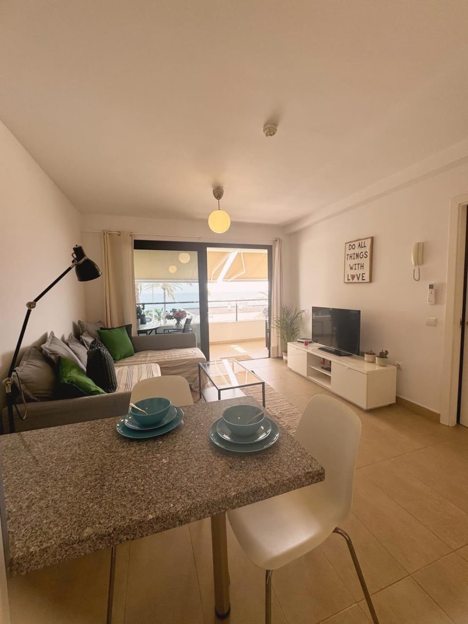 Communal lounge/ TV room, Dining area