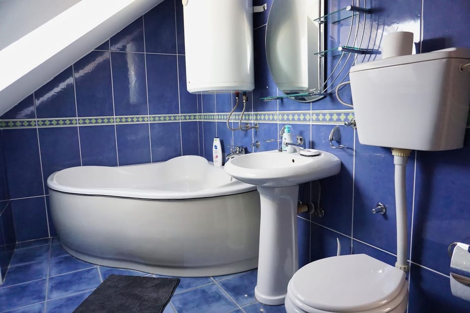 Bathroom, Bath