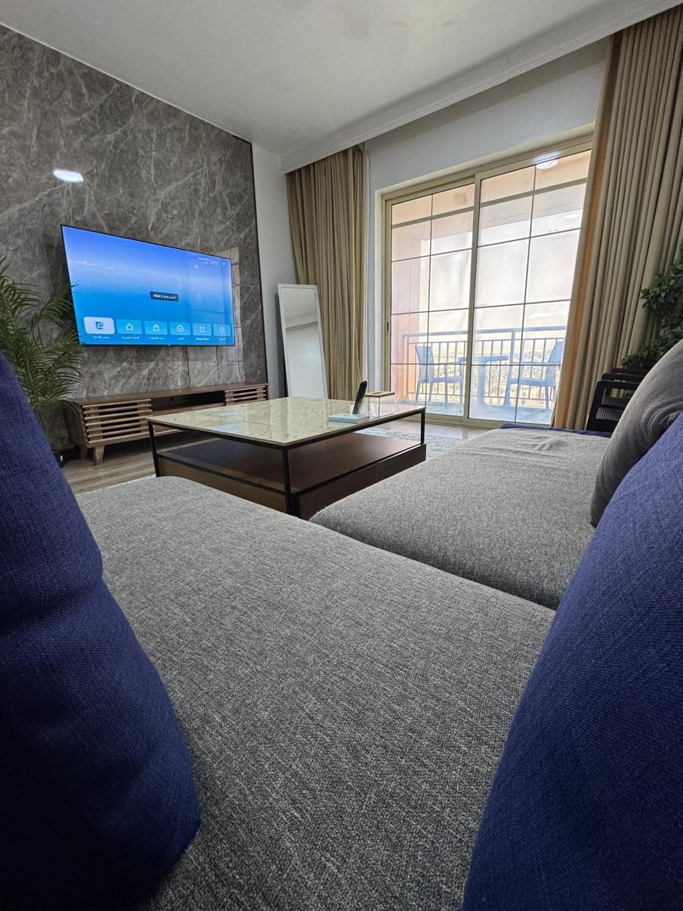 Communal lounge/ TV room, TV and multimedia, Living room, Seating area, Evening entertainment