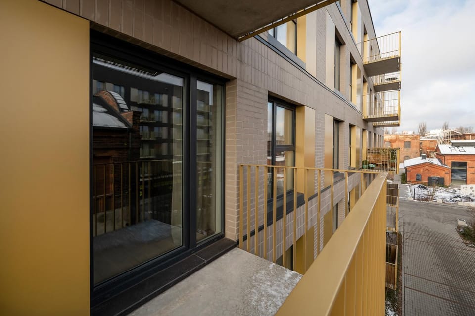 Property building, Neighbourhood, View (from property/room), Balcony/Terrace, City view, Street view, Parking
