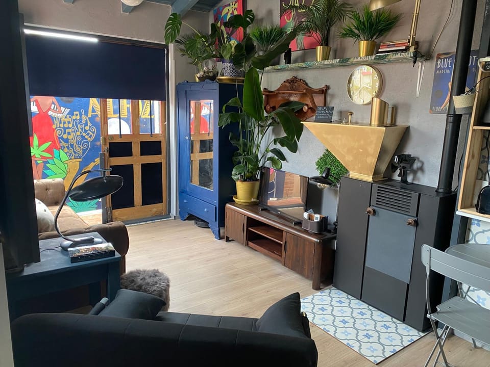 TV and multimedia, Living room
