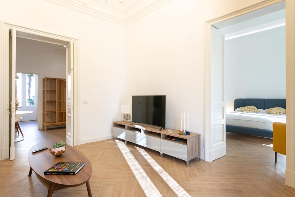 Communal lounge/ TV room, TV and multimedia, Photo of the whole room
