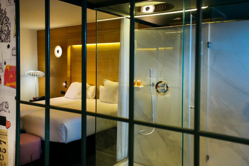 Bed, Bathroom, Bedroom