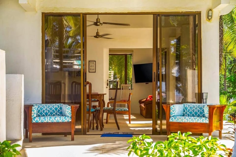 Villa Mer House in Puntarenas Province