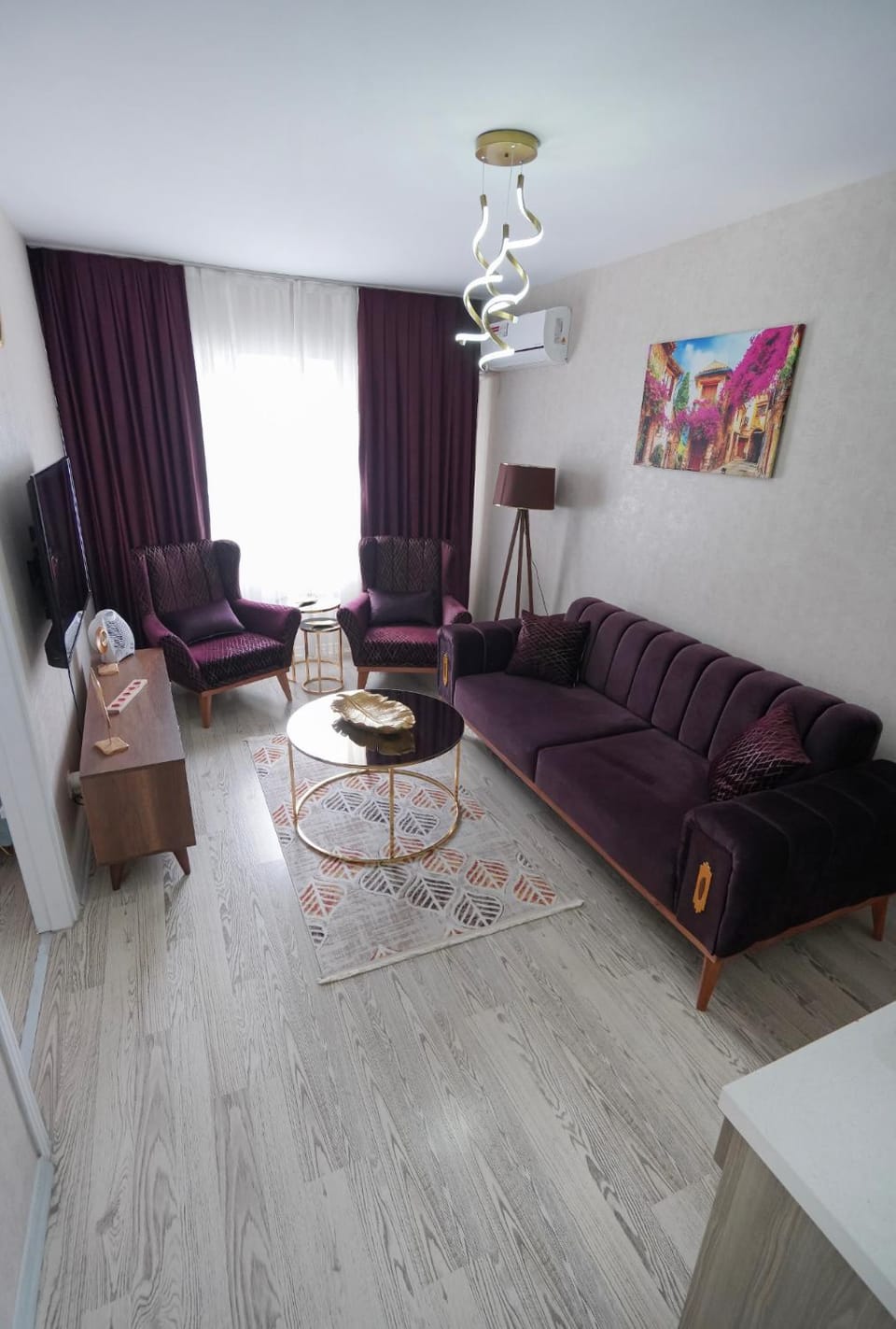 Living room, Seating area