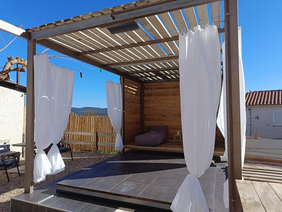 Agios Ioannis Stone Cottage with Private Heated Pool & Hydro-massage House in Argolis, Greece