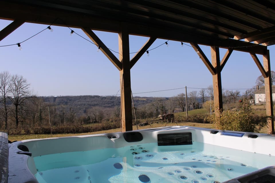 Natural landscape, Hot Tub, Spa and wellness centre/facilities, Mountain view