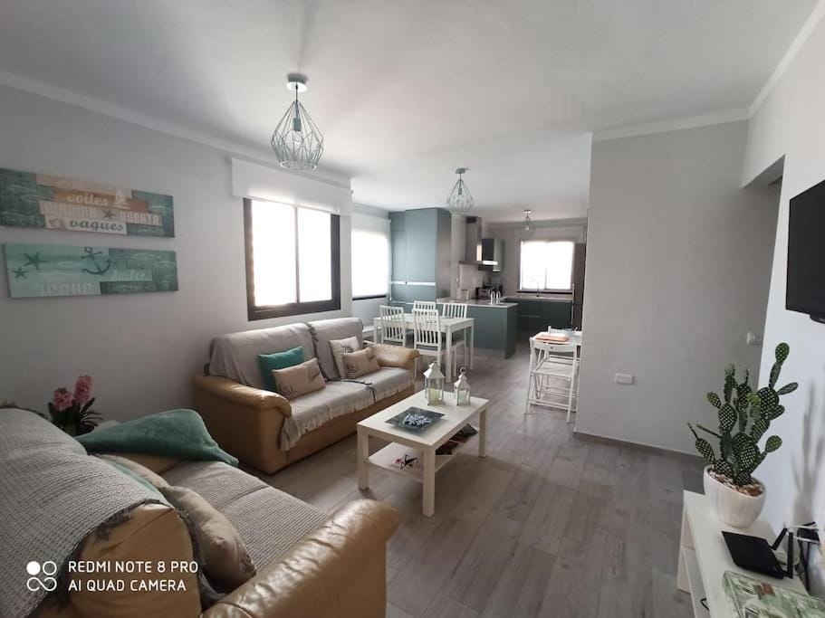 Communal lounge/ TV room, TV and multimedia, Living room