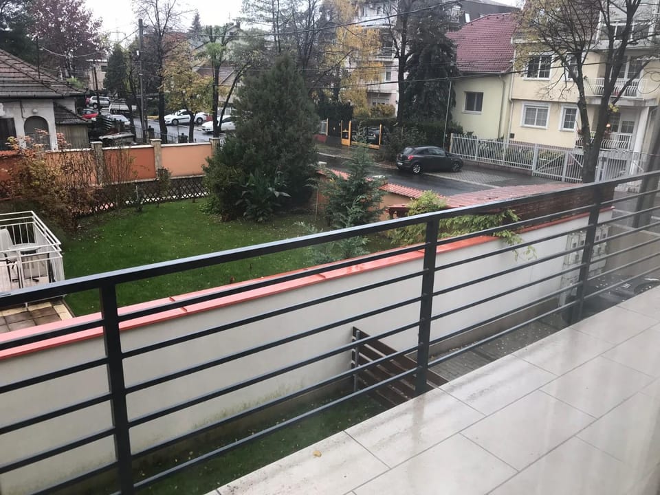 Day, Neighbourhood, View (from property/room), Balcony/Terrace, Street view