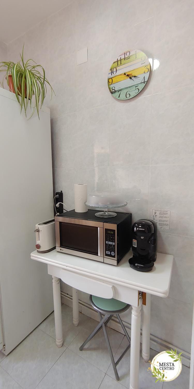 Coffee/tea facilities, Kitchen or kitchenette, Breakfast, Breakfast, minibar, toaster