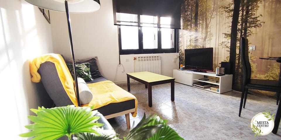 Communal lounge/ TV room, TV and multimedia, Living room, Lounge or bar, Seating area
