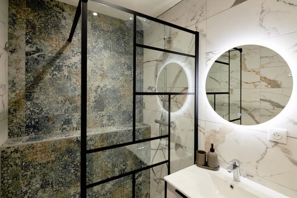 Le Petit Collégiale Saint André Apartment in Chartres