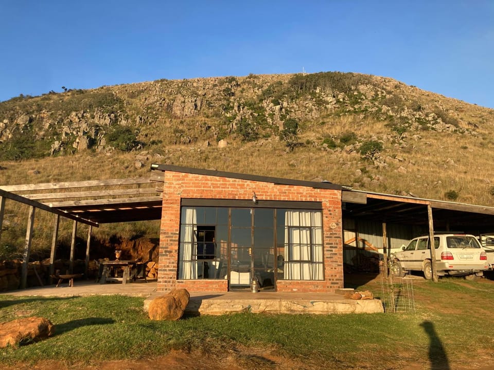 Property building, Natural landscape, Mountain view